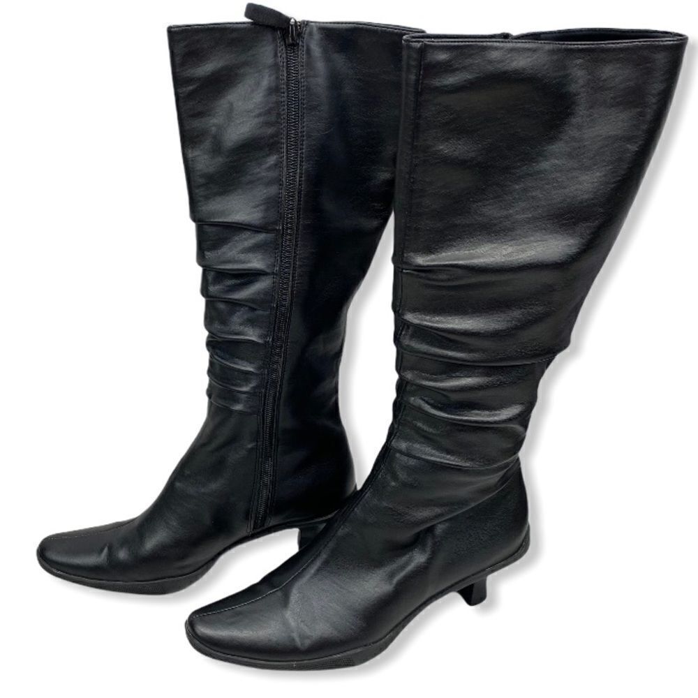 Me Too Black Zip Boots size 7.5 - Picture 2 of 8